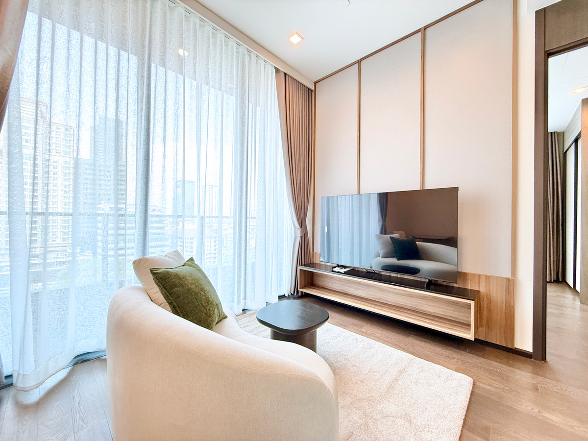 ให้เช่าคอนโดสุขุมวิท อโศก ทองหล่อ : 🚀 AESTIQ ทองหล่อ - 50ตรม. 1นอน1น้ำ เลี้ยงสัตว์ได้ พร้อมอยู่ 092-545-6151 (ทีม)