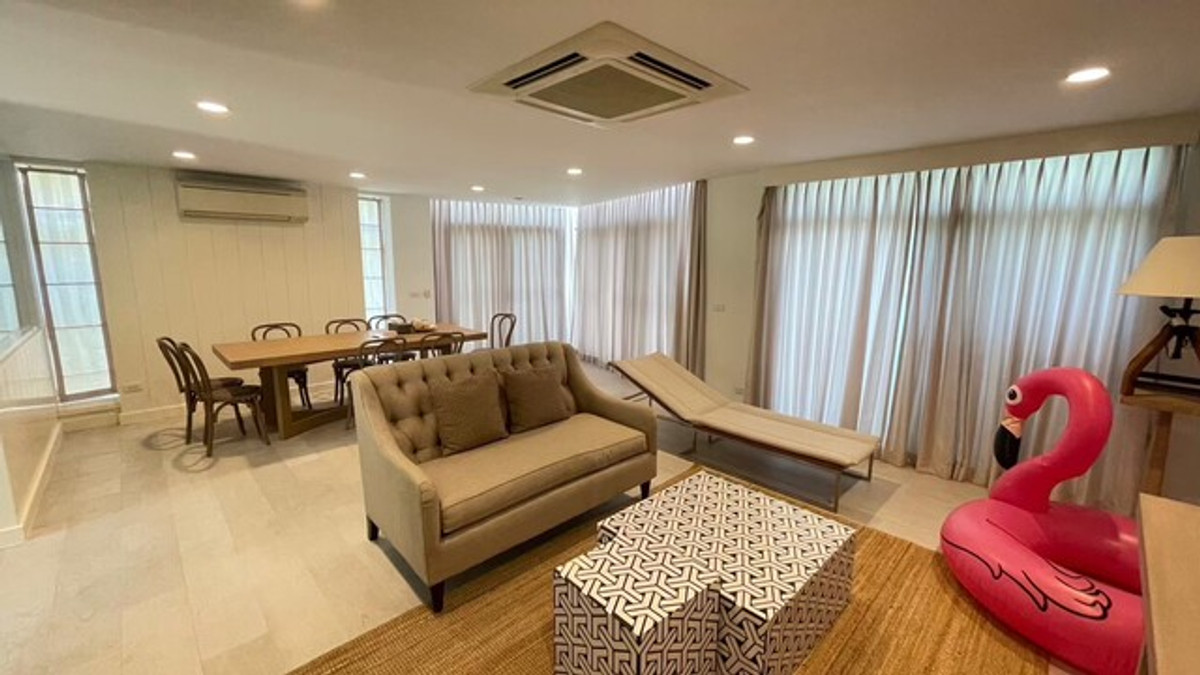 ขายบ้านหัวหิน ประจวบคีรีขันธ์ : Luxury Beachfront 2-Storey House for Sale – Fully Furnished 2 Bedrooms 3 Bathrooms