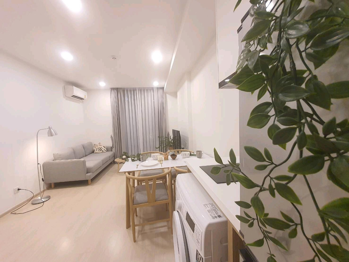 For RentCondoSukhumvit, Asoke, Thonglor : For rent, 2 bedrooms, beautifully decorated, Noble Ambience Sukhumvit 42, near BTS Ekkamai, Gateway Ekamai, owner will let it out himself.