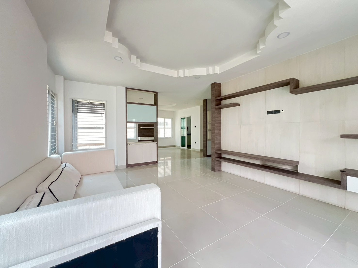 For SaleHousePattaya, Bangsaen, Chonburi : 🏡 2-story detached house for sale, Coco Park Sirisa 21 Village, large house, wide area, 3 bedrooms | 3 bathrooms, selling price 5,890,000 baht 💰