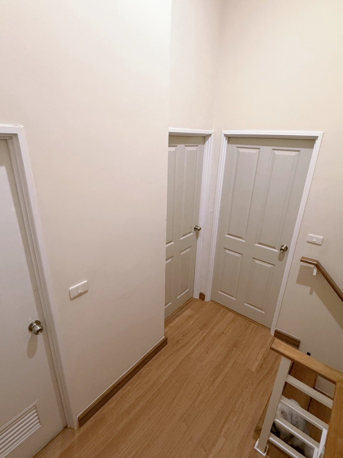 For RentTownhomeEakachai, Bang Bon : House for rent near the BTS, good location, 2-story townhome, 4 bedrooms, 3 bathrooms, 1 additional office room. 1 living room, 1 kitchen, 1 washing room  1 parking space in front of the house, beautiful house, fully decorated.