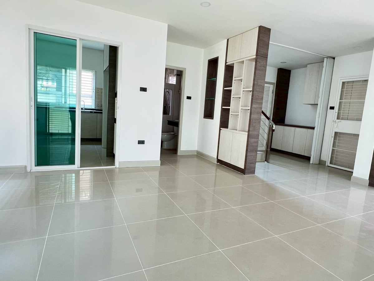 For SaleHousePattaya, Bangsaen, Chonburi : 🏡 2-story detached house for sale, Coco Park Sirisa 21 Village, large house, wide area, 3 bedrooms | 3 bathrooms, selling price 5,890,000 baht 💰