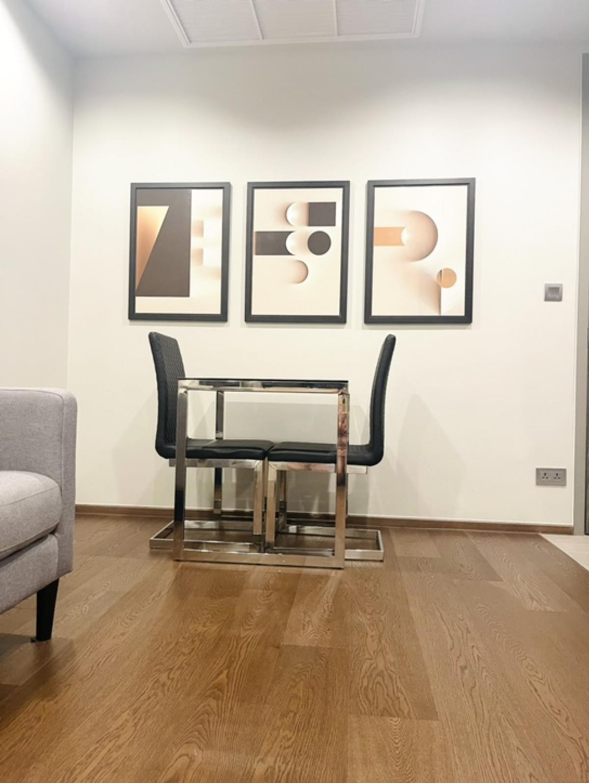 ขายคอนโดอารีย์ อนุสาวรีย์ : Ideo Q Victory【𝐒𝐄𝐋𝐋 & 𝐑𝐄𝐍𝐓】🔥ลุคทันสมัย เส้นสายเฉียบ สะท้อนความมั่นใจ🔥 ติดต่อไลน์ไอดี: @hacondo