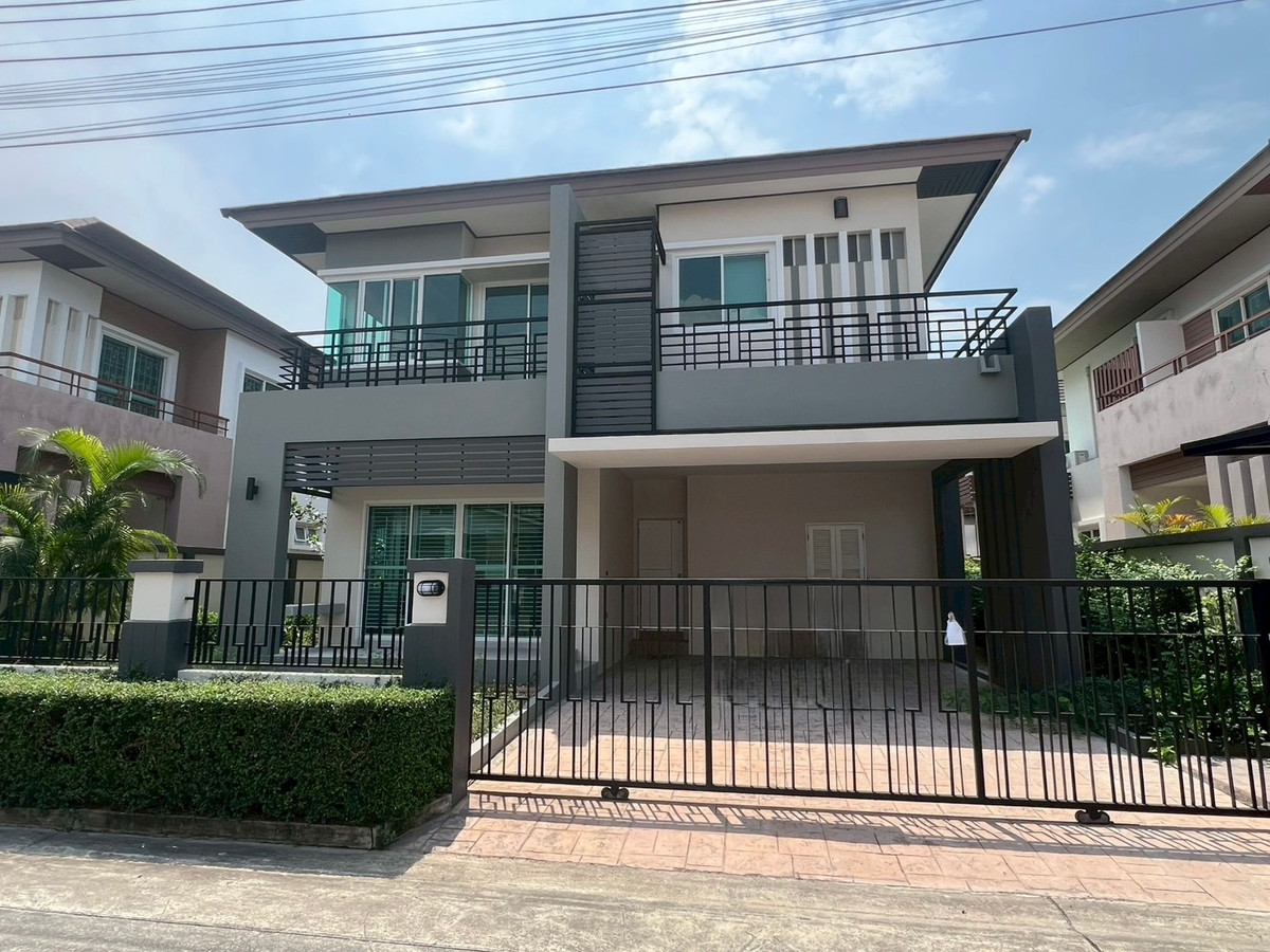 ขายบ้านพัทยา บางแสน ชลบุรี สัตหีบ : 🏡 ขายบ้านเดี่ยว 2 ชั้น หมู่บ้าน Coco Park Sirisa 21 บ้านหลังใหญ่ พื้นที่กว้าง 3 ห้องนอน | 3 ห้องน้ำ ราคาขาย 5,890,000 บาท 💰