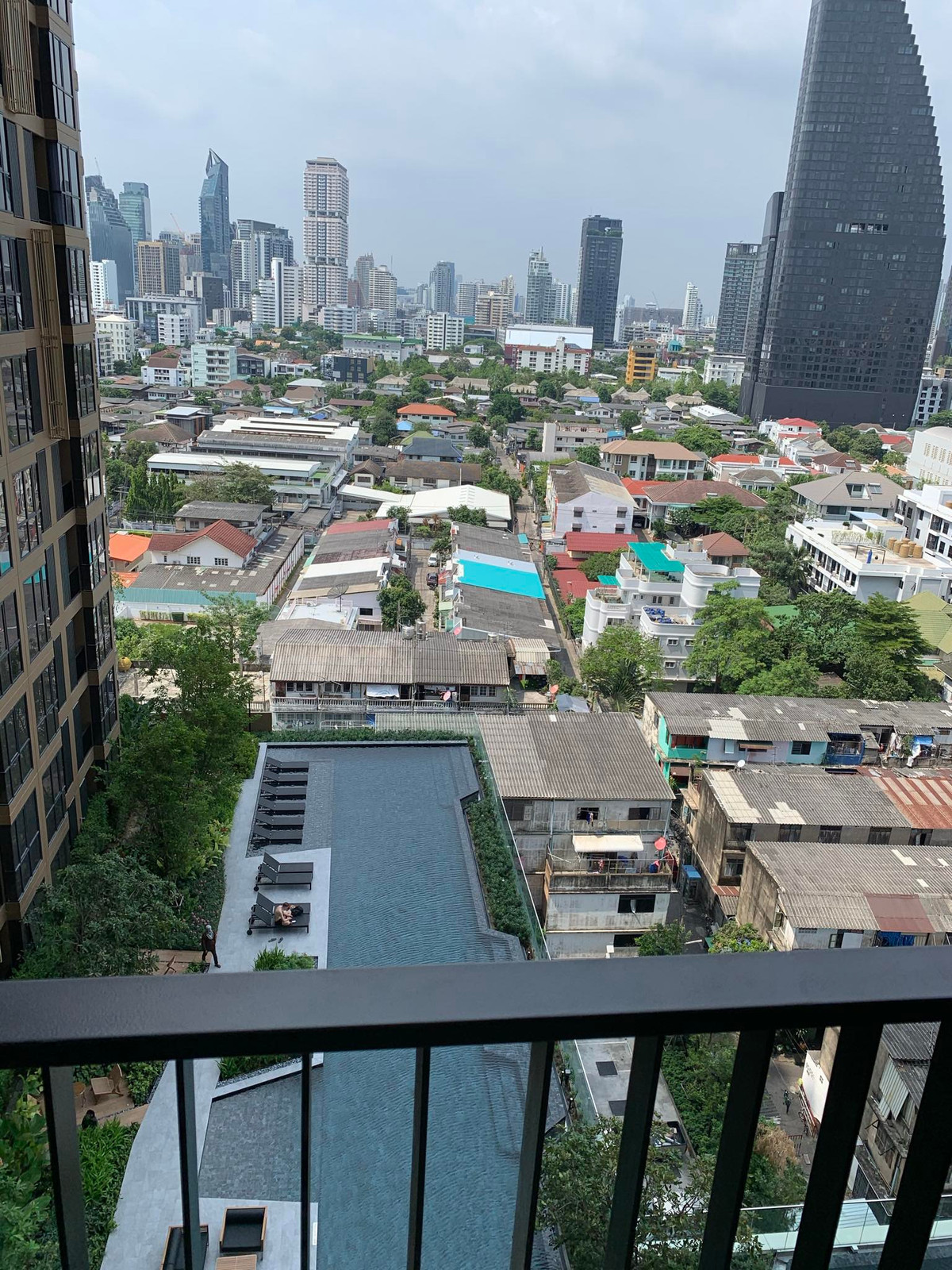 For SaleCondoSukhumvit, Asoke, Thonglor : Oka Haus Sukhumvit 36 ​​/ 1 Bedroom (SALE WITH TENANT), Oka Haus Sukhumvit 36 ​​/ 1 Bedroom (Sale with Tenant) NA041