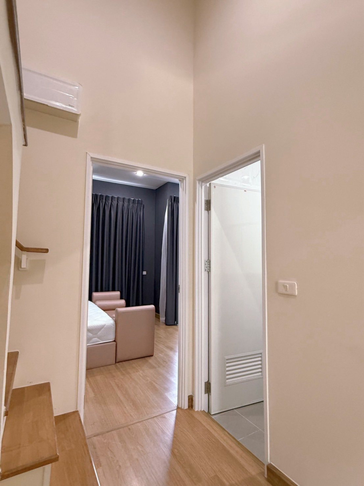 For RentTownhomeEakachai, Bang Bon : House for rent near the BTS, good location, 2-story townhome, 4 bedrooms, 3 bathrooms, 1 additional office room. 1 living room, 1 kitchen, 1 washing room  1 parking space in front of the house, beautiful house, fully decorated.