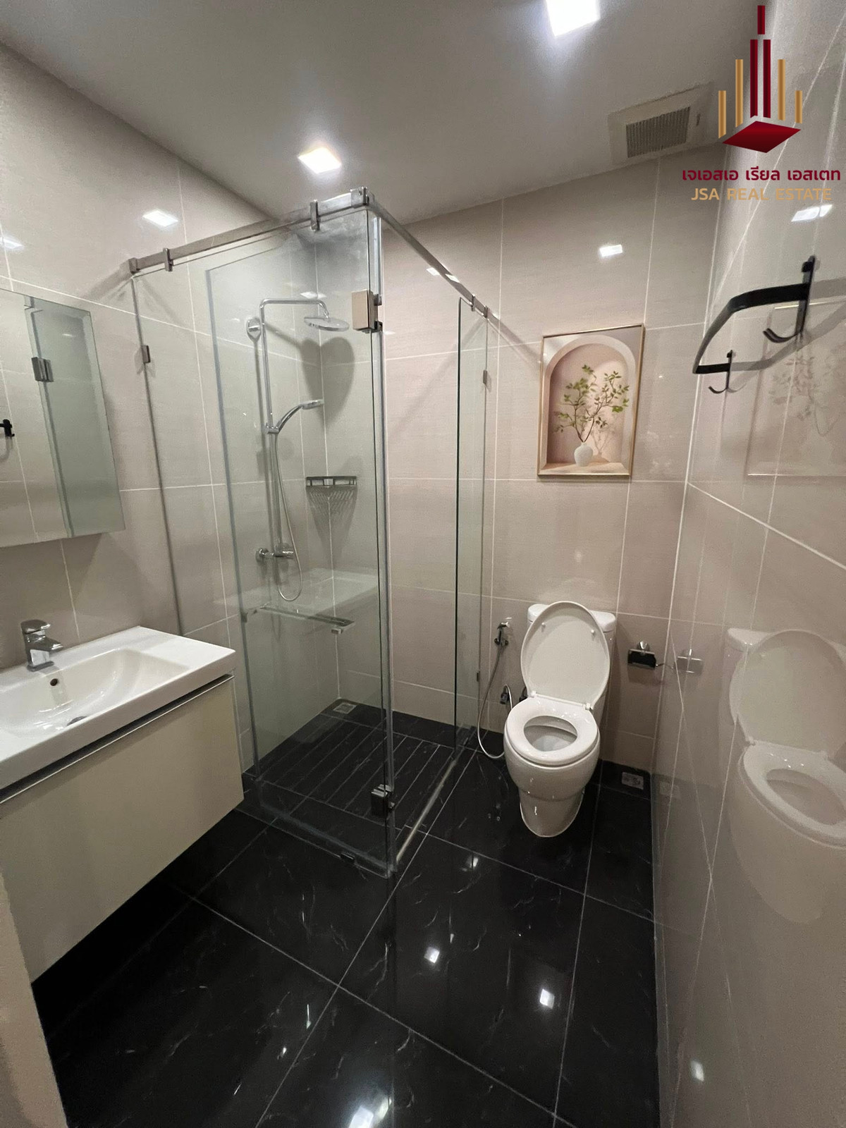 For RentCondoSukhumvit, Asoke, Thonglor : ✨ For Rent: Park Origin Phrom Phong Condo ✨ 💰 Only 65,000 THB/month