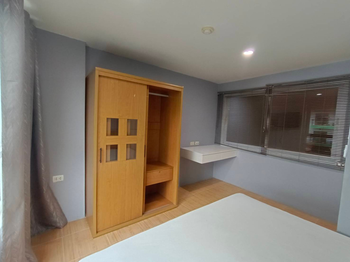 For RentCondoKaset Nawamin,Ladplakao : Room for rent, clean, cool breeze, unblocked view, Premsiri Boutique Park Condo, near BTS Kasetsart University Station and Sena Station.