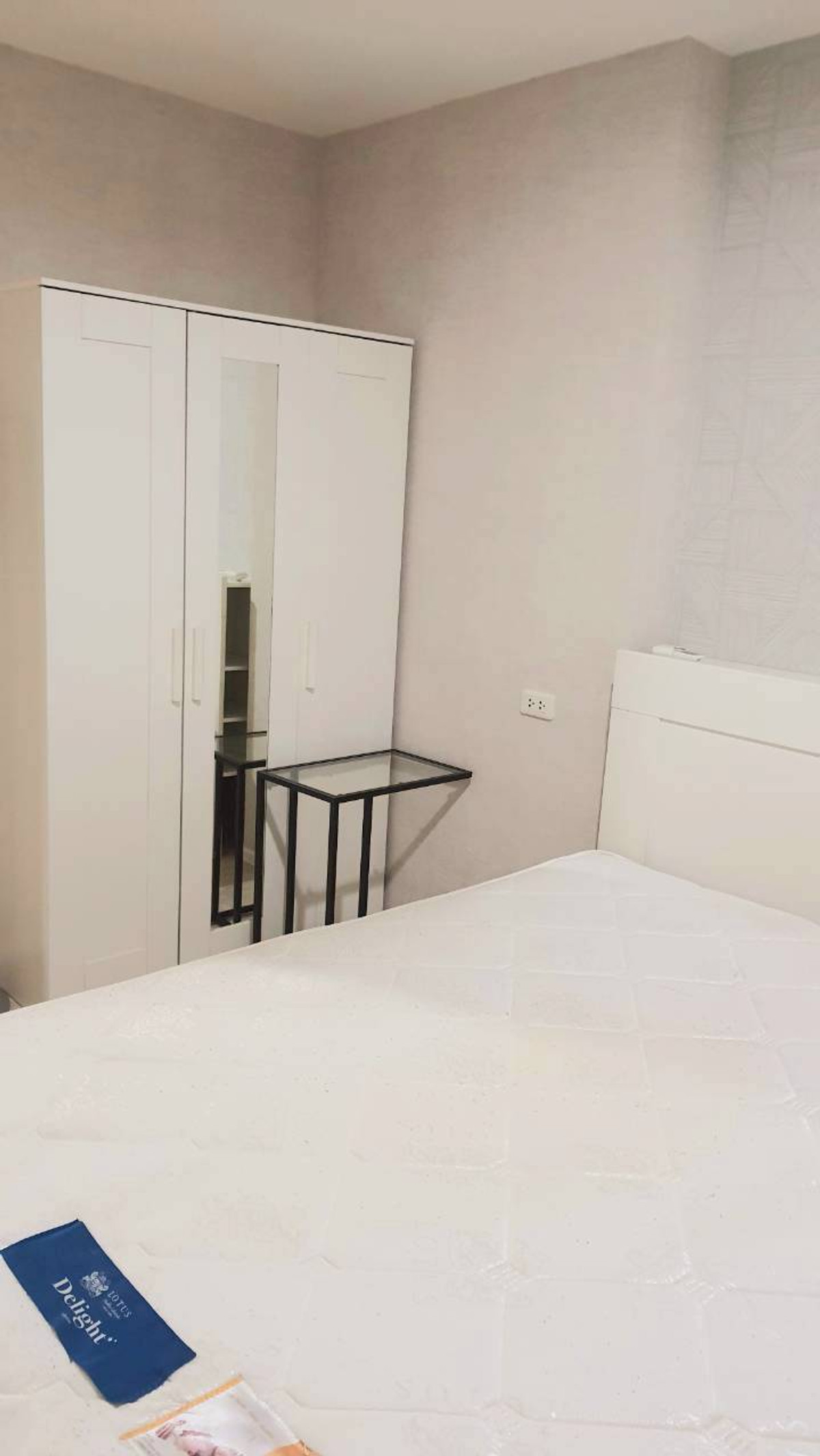 For RentCondoThaphra, Talat Phlu, Wutthakat : *FOR RENT* Aspire Sathorn-Tha Phra, beautiful room (nice room, book now!! ) Ready to move in, next to BTS Talat Phlu.