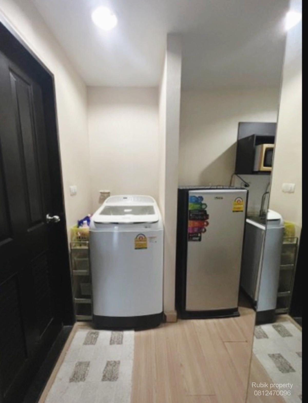 For SaleCondoRatchadapisek, Huaikwang, Suttisan : 🏙️ **Condo for sale, good location, Ratchada 17, close to MRT, just a few minutes** Project **The Kris Ratchada 17**, convenient travel, Suthisan - Huai Khwang. Can penetrate Vibhavadi RB1761
