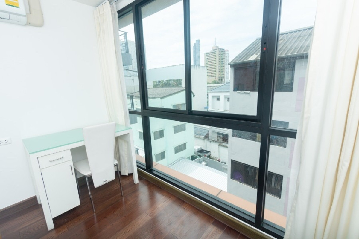 For RentCondoWongwianyai, Charoennakor : !! Beautiful room for rent, Bangkok Feliz Sathorn-Taksin Condo, near BTS Krung Thonburi.