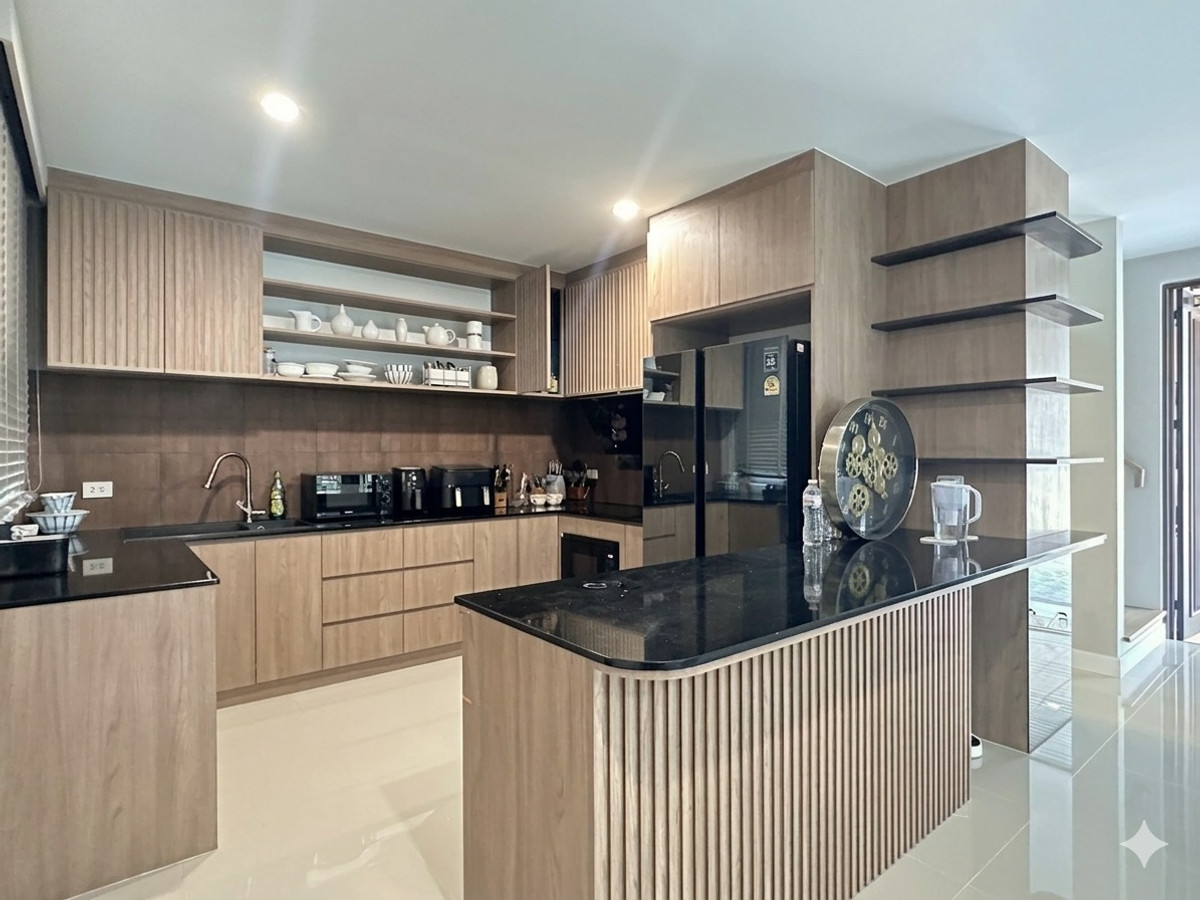 ขายเกษตร นวมินทร์ ลาดปลาเค้า : บ้านแฝด ทำเลเลียบด่วนรามอินทราฯ ซอย โยธินพัฒนา เซ็นทรัลอีส วิลล์ ประดิษฐ์มนูธรรม บ้านใหม่ fullyfurnished  