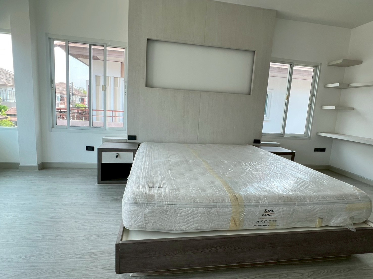 For SaleHousePattaya, Bangsaen, Chonburi : 🏡 2-story detached house for sale, Coco Park Sirisa 21 Village, large house, wide area, 3 bedrooms | 3 bathrooms, selling price 5,890,000 baht 💰