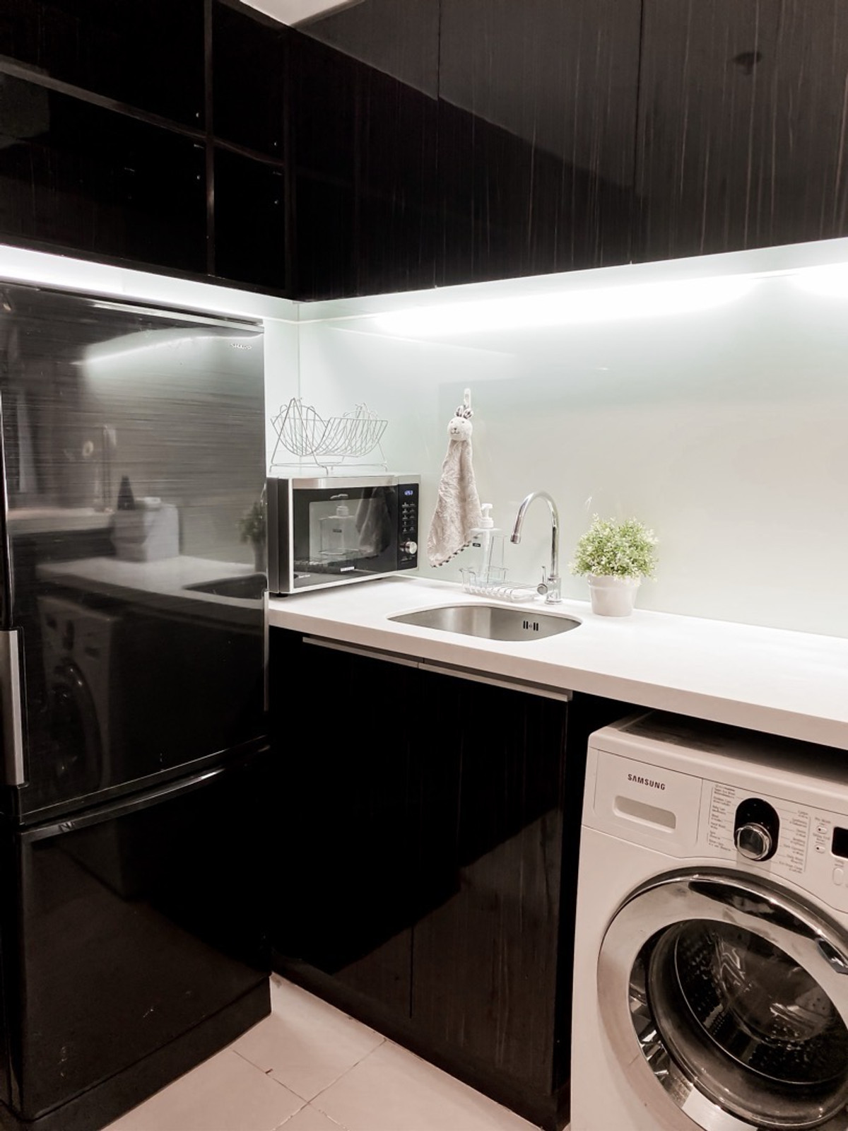 For RentCondoRama9, Petchburi, RCA : 🔥For Rent Now🔥 Belle Grand Rama 9, large 2-bedroom unit, near MRT Rama 9, fully furnished, ready to move in, city view, high floor, near Central Rama 9.