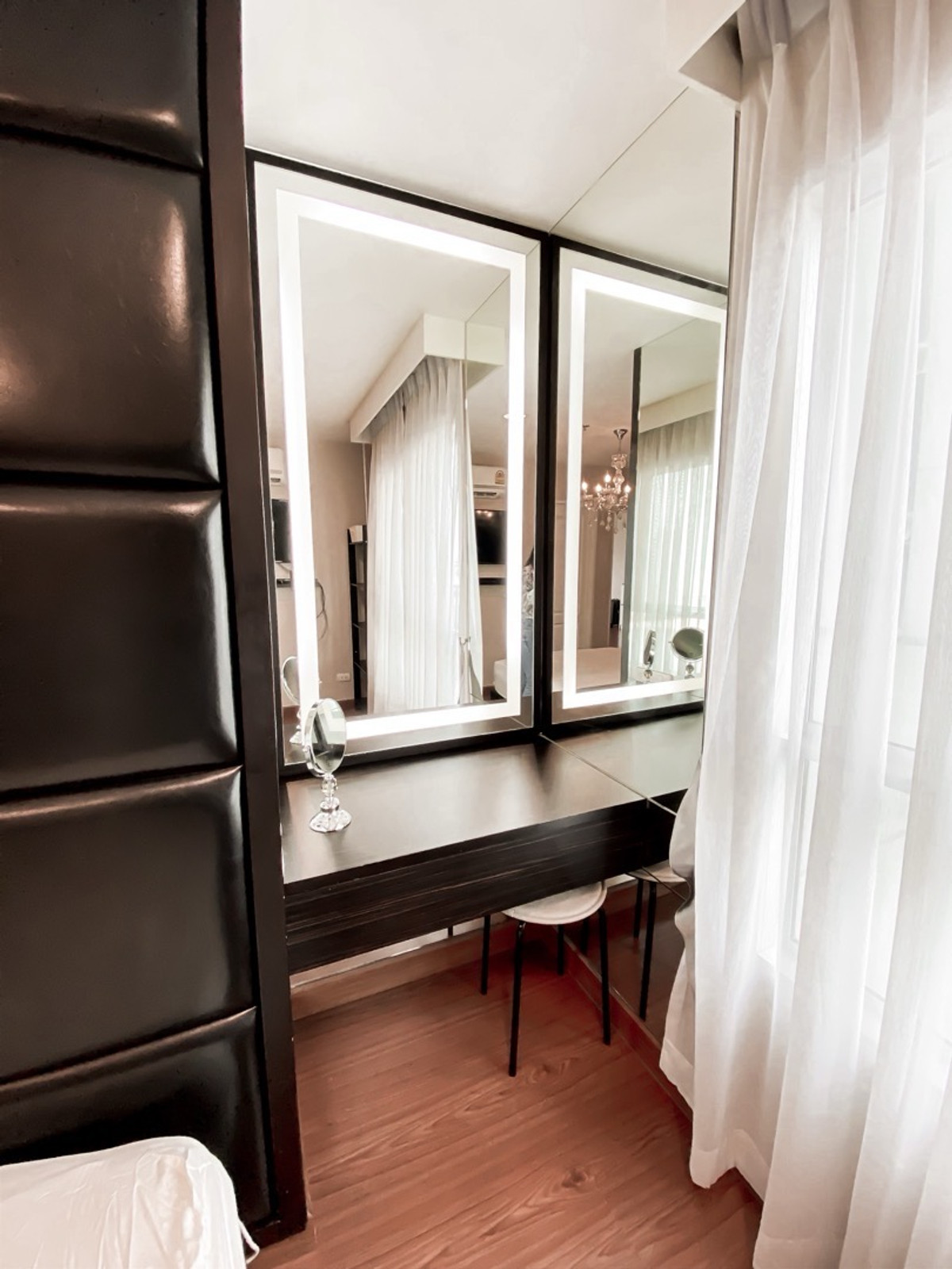 For RentCondoRama9, Petchburi, RCA : 🔥For Rent Now🔥 Belle Grand Rama 9, large 2-bedroom unit, near MRT Rama 9, fully furnished, ready to move in, city view, high floor, near Central Rama 9.