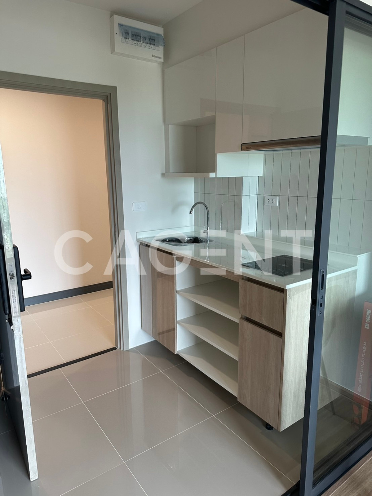 ให้เช่าคอนโดสมุย สุราษฎร์ธานี : ปล่อยเช่า โครงการ เอสเซ็นท์ วิลล์ สุราษฎร์ธานี ติดเซนทรัลสุราษฎร์ธานี พร้อมเข้าอยู่ โครงการใหม่ ตึกสูง