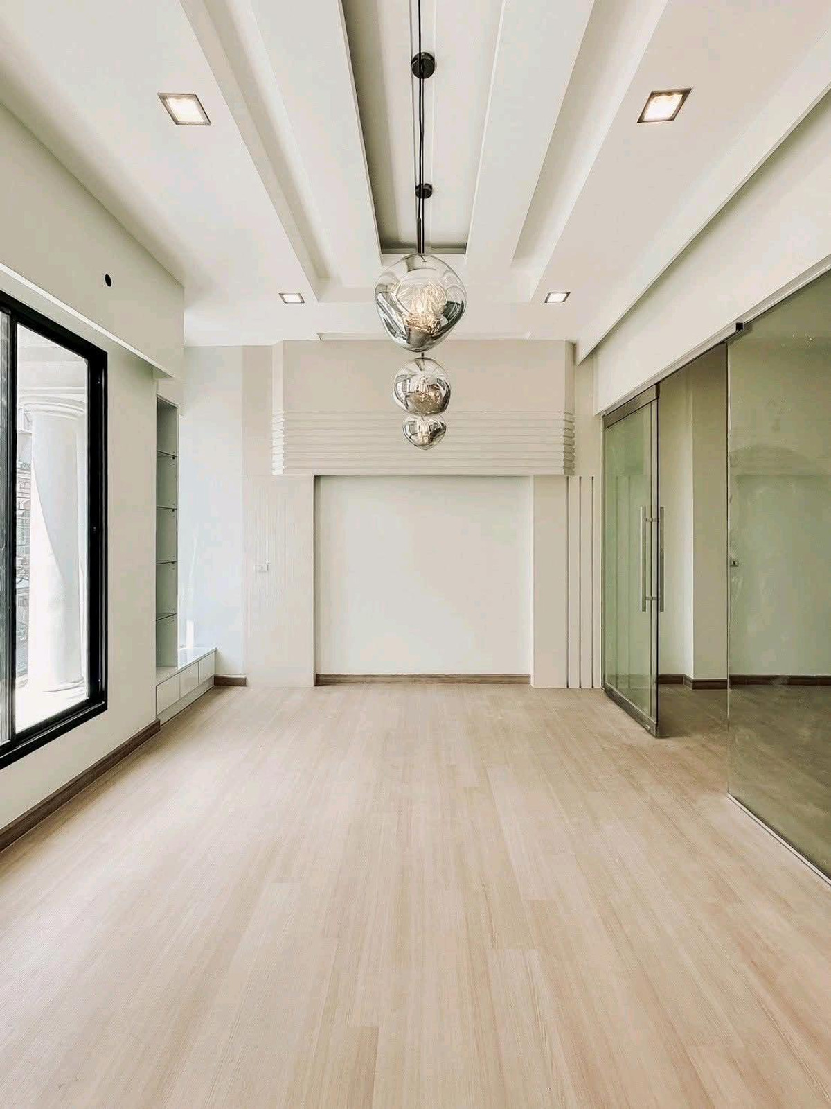 For SaleHome OfficeRamkhamhaeng, Hua Mak : 🔥 Home office, 4 floors, newly renovated, Town in Town, next to the main road, near the expressway + BTS, complete functions, ready to use, price 7.79 million, contact Luk Jeab 065-536-5165 🐥 #Home office #Town in Town #Rama 9 #Lat Phrao 71 #Bangkok real 