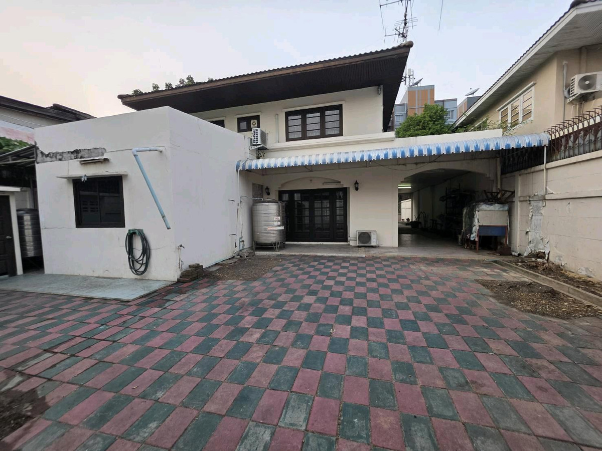 ให้เช่าบ้านรัชดา ห้วยขวาง : FOR RENT & SALE บ้านเดี่ยวทำเลทอง ติดถนนสุทธิสาร ทะลุลาดพร้าว 64 ได้!