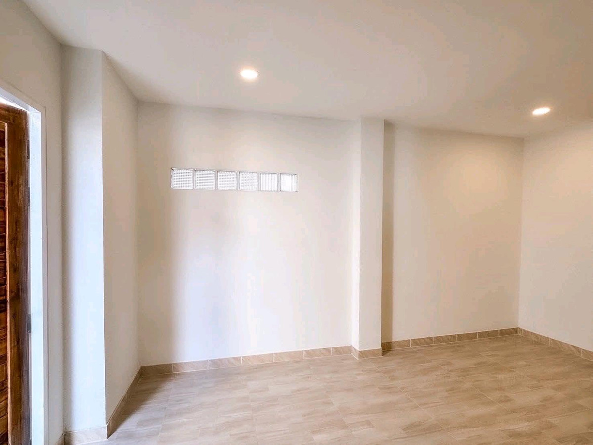 For SaleHome OfficeRamkhamhaeng, Hua Mak : 🔥 Home office, 4 floors, newly renovated, Town in Town, next to the main road, near the expressway + BTS, complete functions, ready to use, price 7.79 million, contact Luk Jeab 065-536-5165 🐥 #Home office #Town in Town #Rama 9 #Lat Phrao 71 #Bangkok real 