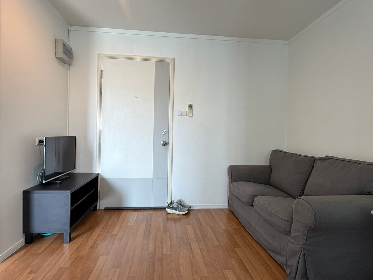 For SaleCondoRama9, Petchburi, RCA : Urgent sale!! Lumpini Park Rama 9-Ratchada, room 26 sq m, Building A, Floor 12A, separate private room. Suitable for staying alone.