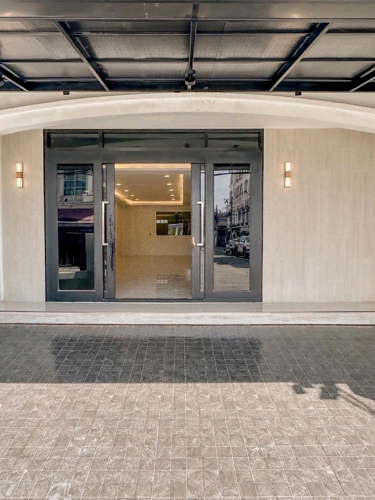 For SaleHome OfficeRamkhamhaeng, Hua Mak : 🔥 Home office, 4 floors, newly renovated, Town in Town, next to the main road, near the expressway + BTS, complete functions, ready to use, price 7.79 million, contact Luk Jeab 065-536-5165 🐥 #Home office #Town in Town #Rama 9 #Lat Phrao 71 #Bangkok real 