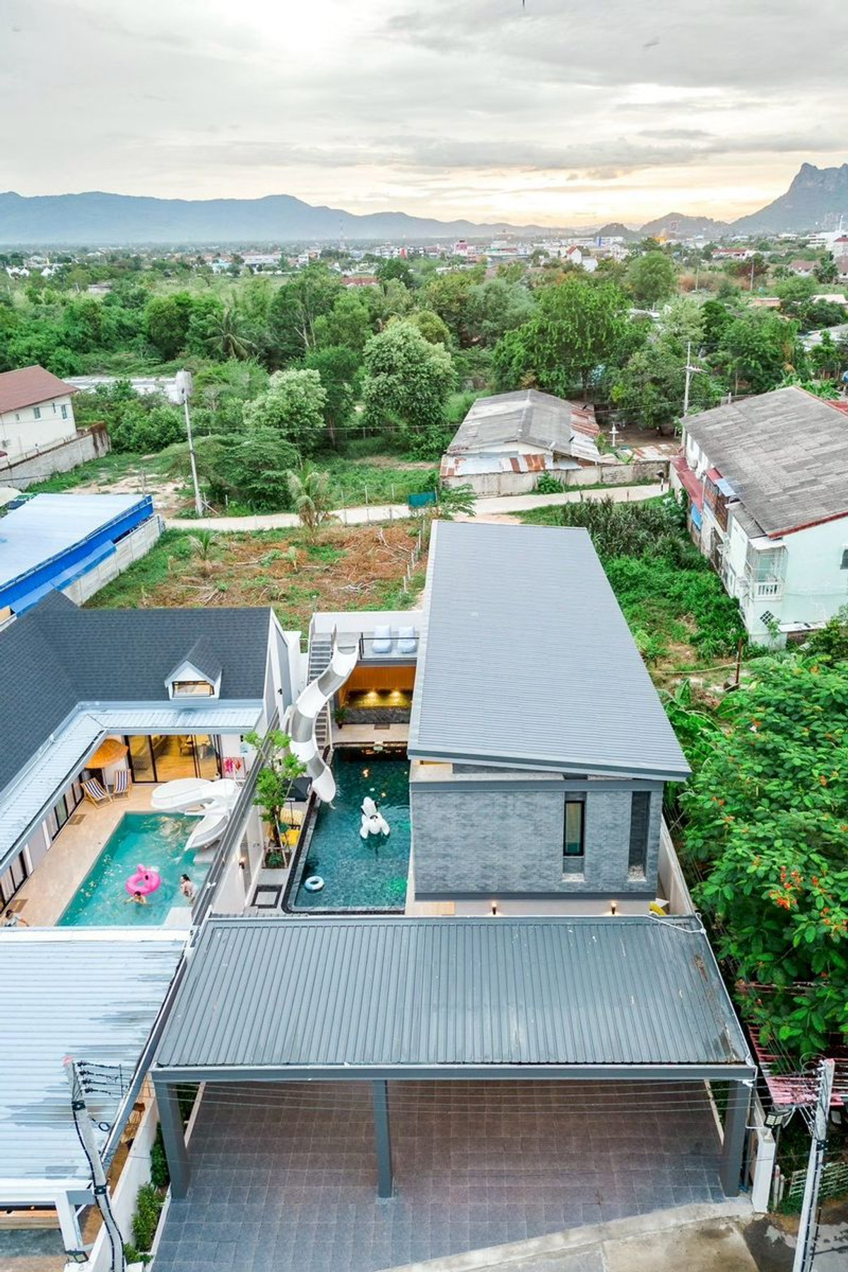 ขายชะอำ เพชรบุรี : Pool Villa 2 หลัง ขนาด 194 ตารางวา ตำบลชะอำ อำเภอชะอำ จังหวัดเพชรบุรี