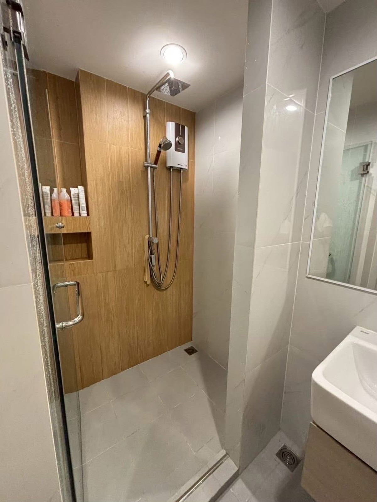 For RentCondoOnnut, Udomsuk : Condo for rent: The Excel Hideaway Sukhumvit 50, 2 bedrooms, near BTS On Nut.