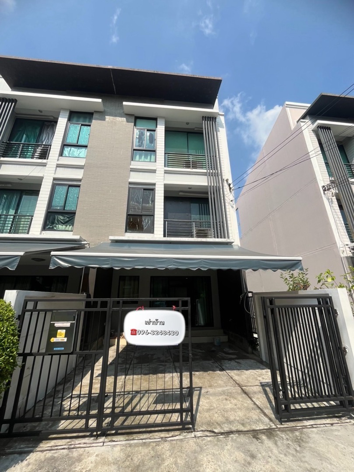 ให้เช่าทาวน์โฮมรามคำแหง หัวหมาก : ให้เช่าบ้านกลางเมือง พระราม 9-รามคำแหง 
ซอยรามคำแหง 39 
✅ค่าเช่า 32,000 บาท/เดือน  
ประกัน 2 เดือน ล่วงหน้า 1 เดือน
(สัญญาขั้นต่ำ 1 ปีเท่านั้น)