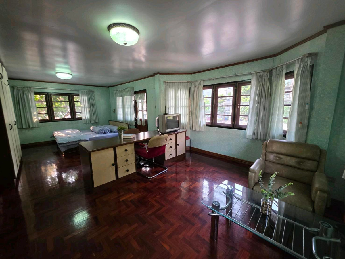 ให้เช่าบ้านรัชดา ห้วยขวาง : FOR RENT & SALE บ้านเดี่ยวทำเลทอง ติดถนนสุทธิสาร ทะลุลาดพร้าว 64 ได้!