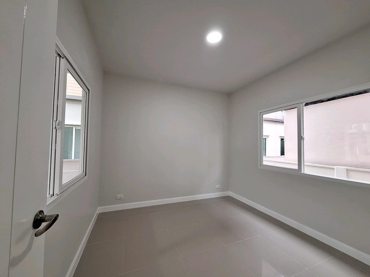 For SaleHouseRathburana, Suksawat : Single house for sale in Suksawat, beginning of the project, 50.4 sq m, 4 bedrooms, near Rama 3 | Q District Suksawat, there is a bedroom on the ground floor.