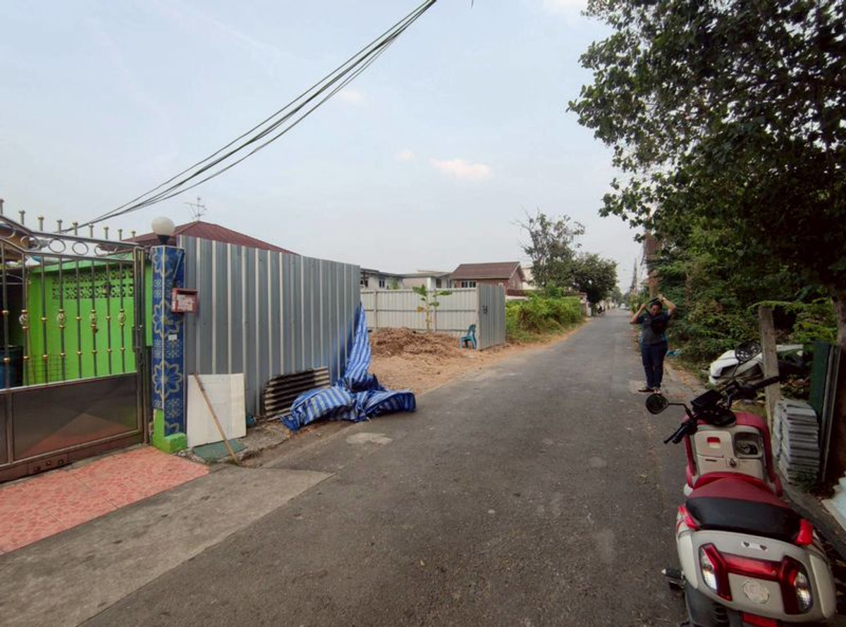 ขายที่ดินวิภาวดี ดอนเมือง หลักสี่ : ที่ดินเปล่าถมแล้ว 60 ตารางวา ซอยโกสุมรวมใจ 36 แยก 13 แขวงดอนเมือง เขตดอนเมือง กรุงเทพมหานคร