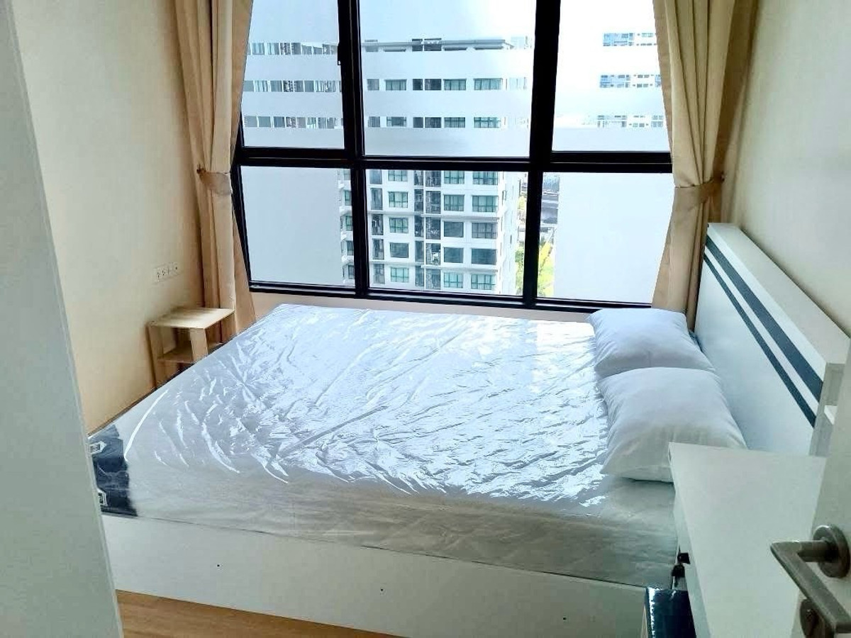 ให้เช่าคอนโดแจ้งวัฒนะ เมืองทอง : 📍โครงการ : The Base Chaengwattana 
🚝 ใกล้ : MRT สถานีเมืองทองธานี 300 เมตร
💵 ราคาเช่า : 9,500 บาท / เดือน