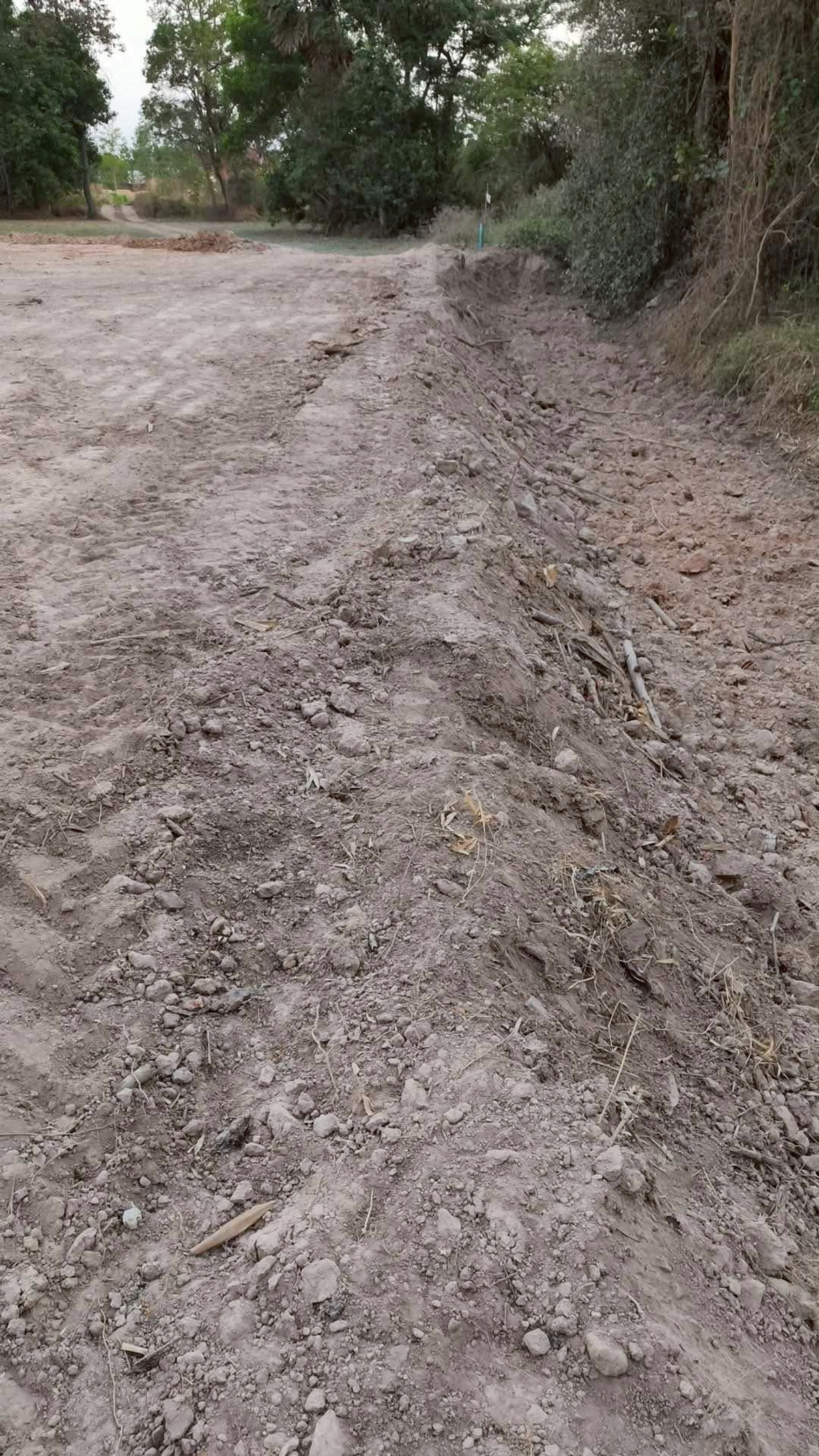 ขายที่ดินอุบลราชธานี : ขายที่ดินถมแล้ว อุบลราชธานี เพียง 1.5 ลบ. ฟรีโอน ราคาดีมาก เหมาะซื้อเก็บหรือสร้างบ้านทันที! (N.2028)