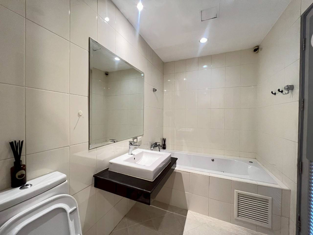 For RentCondoSukhumvit, Asoke, Thonglor : The Master Centrium 2 bedroom for rent 