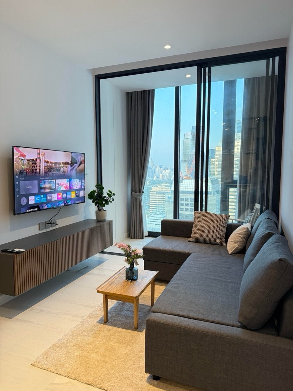 ให้เช่าคอนโดสาทร นราธิวาส : 1 นอน ชั้น 25 Supalai Icon Sathon 54 ตรม พร้อมเข้าอยู่