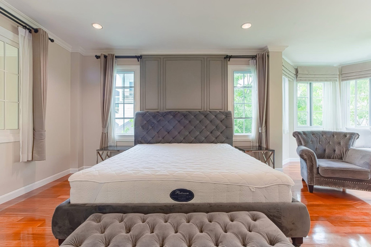 For RentHouseBangna, Bearing, Lasalle : New House For RENT : Fantasia Villa4 Classic Victorian Home near Seacon Sqaure and BTS Is lam