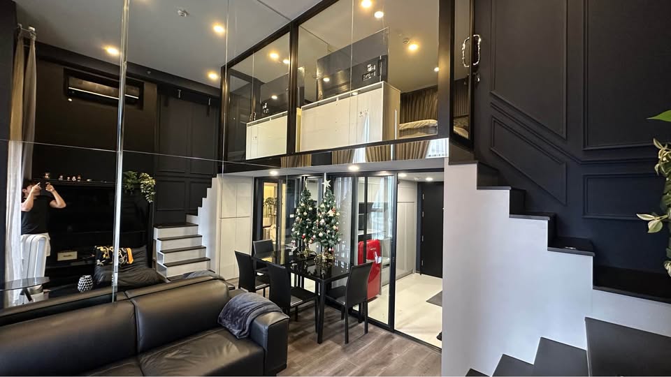 For RentCondoKasetsart, Ratchayothin : 🔥For Rent Now🔥 Knightsbridge Space Ratchayothin. Spacious room with high ceilings, bright and airy, beautifully decorated, fully furnished and ready to move in. Located near BTS Phahonyothin 24.