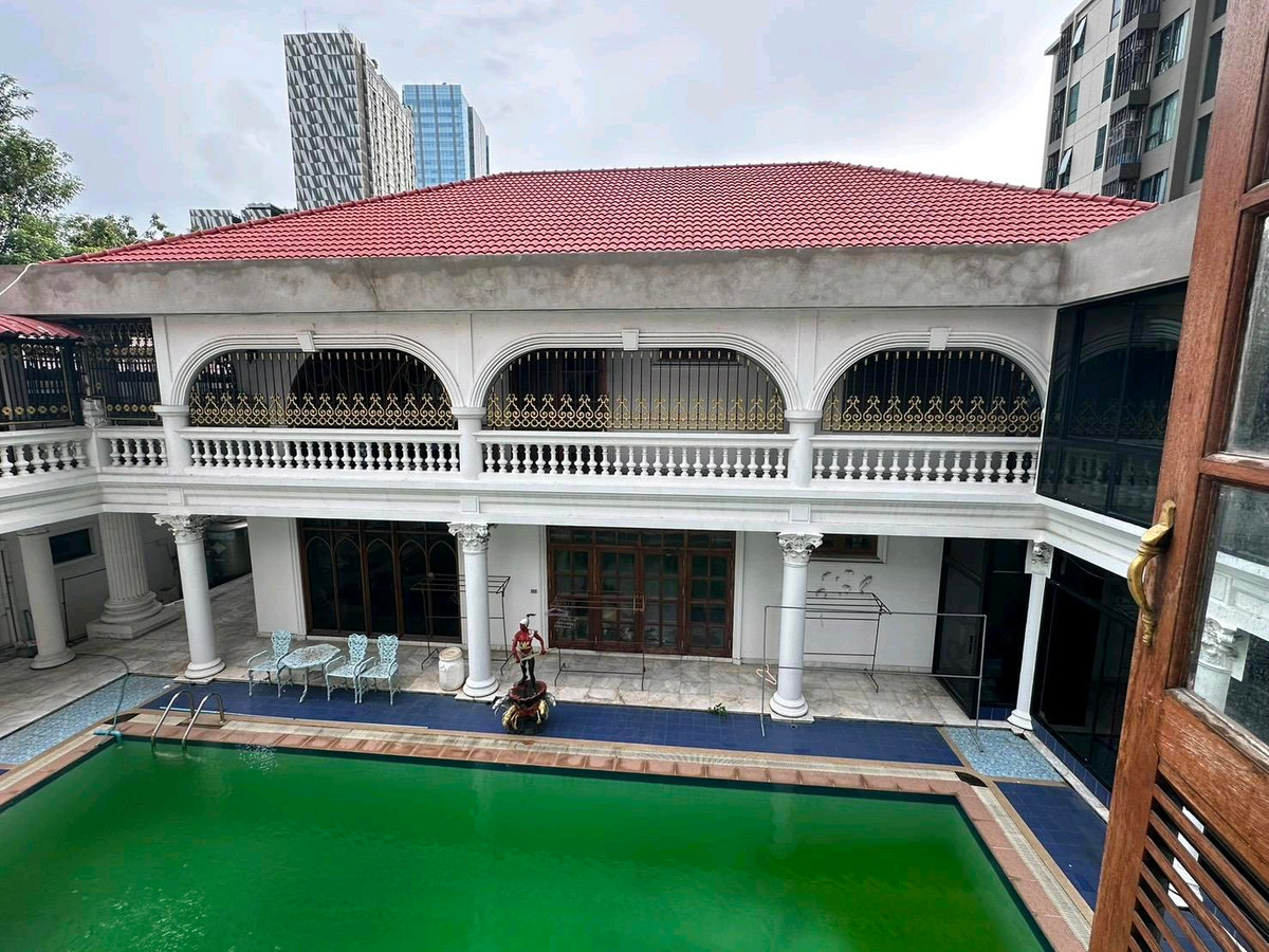 ขายบ้านอารีย์ อนุสาวรีย์ : ⭐️ขายบ้านหรู ซอย ราชครู ⭐️(พหลโยธิน 5) ใกล้ BTS อารีย์ ที่ดิน✅️ 484 ตร.วา พร้อมสระว่ายน้ำ🌟