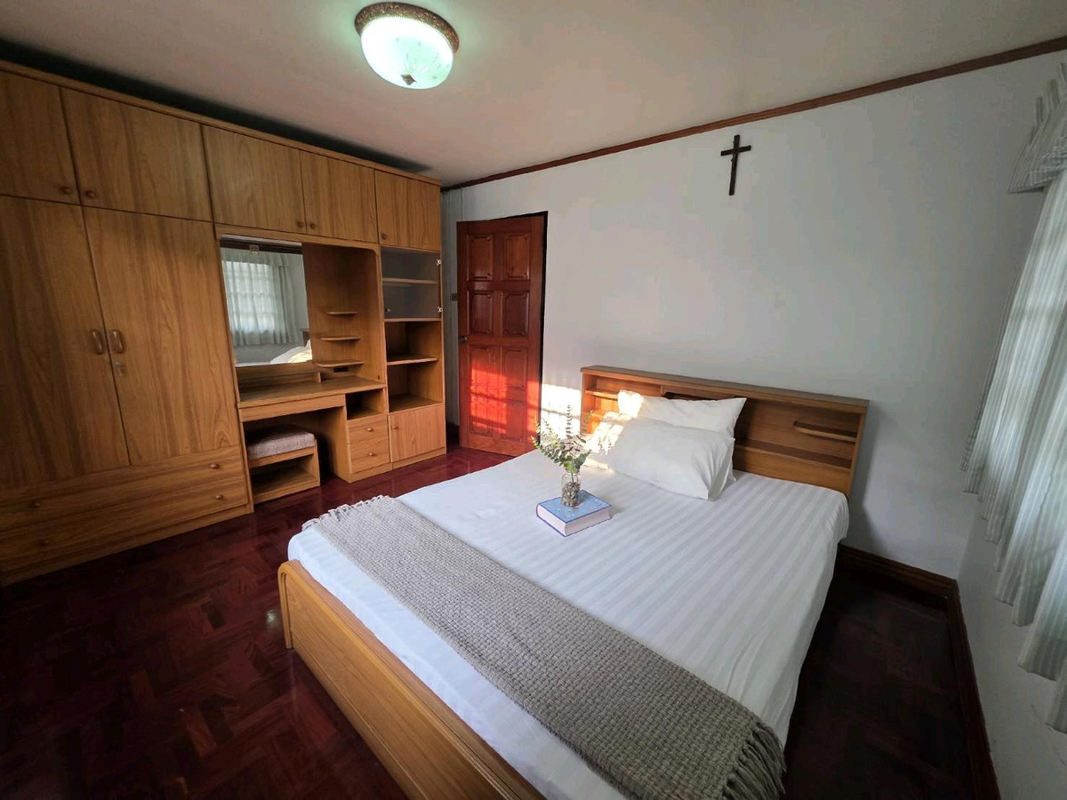 ให้เช่าบ้านรัชดา ห้วยขวาง : FOR RENT & SALE บ้านเดี่ยวทำเลทอง ติดถนนสุทธิสาร ทะลุลาดพร้าว 64 ได้!