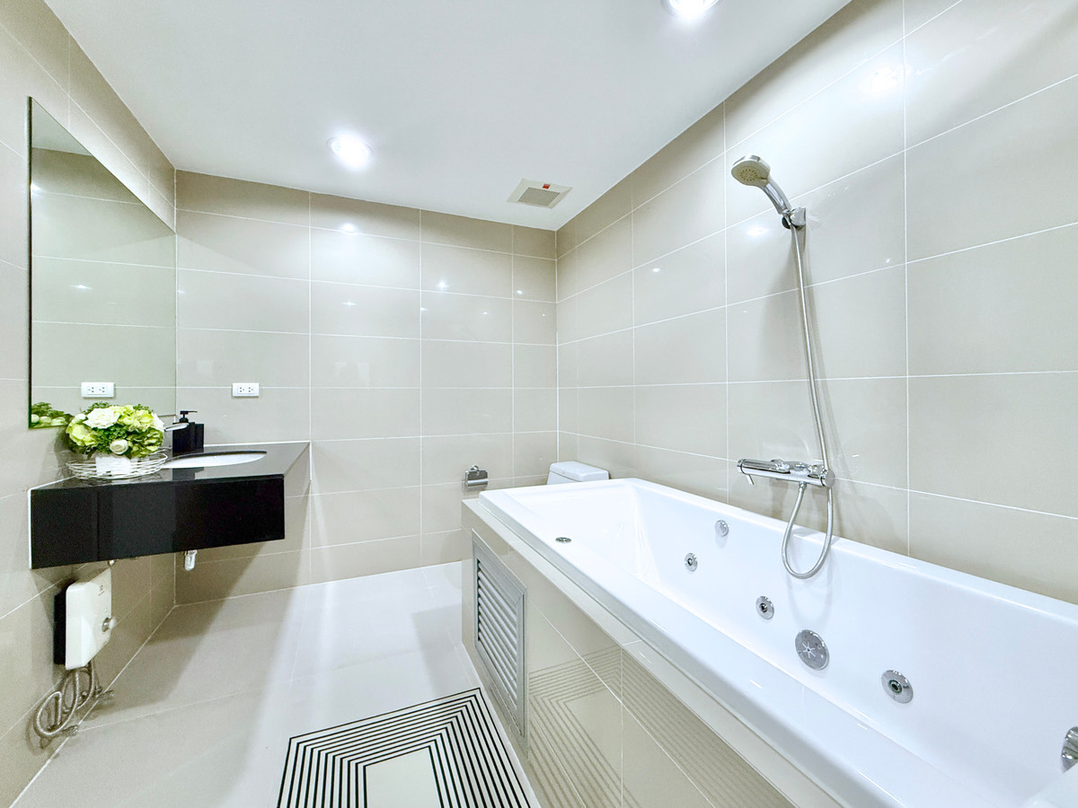 ขายคอนโดพระราม 9 เพชรบุรีตัดใหม่ RCA : 🚀 Belle Grand พระราม9 - 219ตรม. Duplex Penthouse 4นอน4น้ำ5ที่จอดรถ แต่งใหม่ พร้อมอยู่ 092-545-6151 (ทีม)