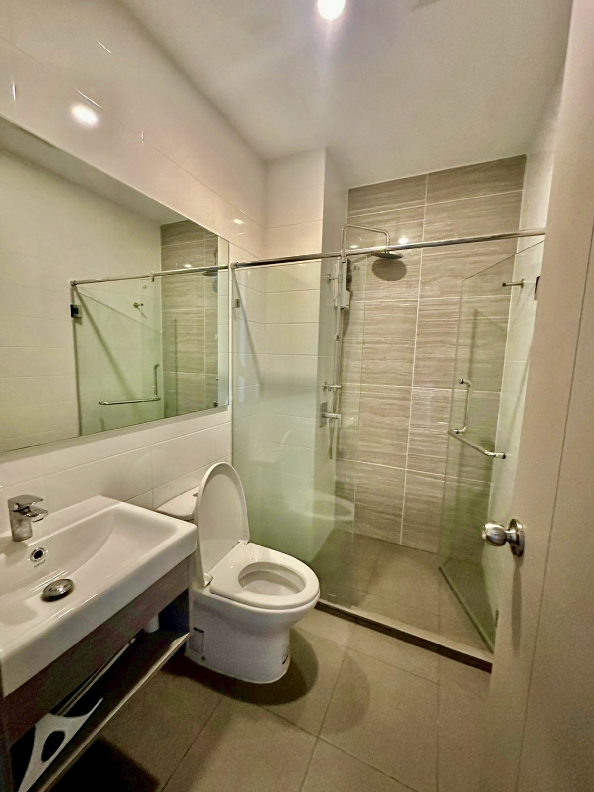 For RentCondoOnnut, Udomsuk : 🌟 For Rent! Beautiful fully furnished unit, ready to move in ✨ at Knights Bridge Prime Onnut 🔥