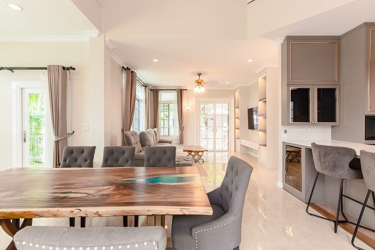 For RentHouseBangna, Bearing, Lasalle : New House For RENT : Fantasia Villa4 Classic Victorian Home near Seacon Sqaure and BTS Is lam