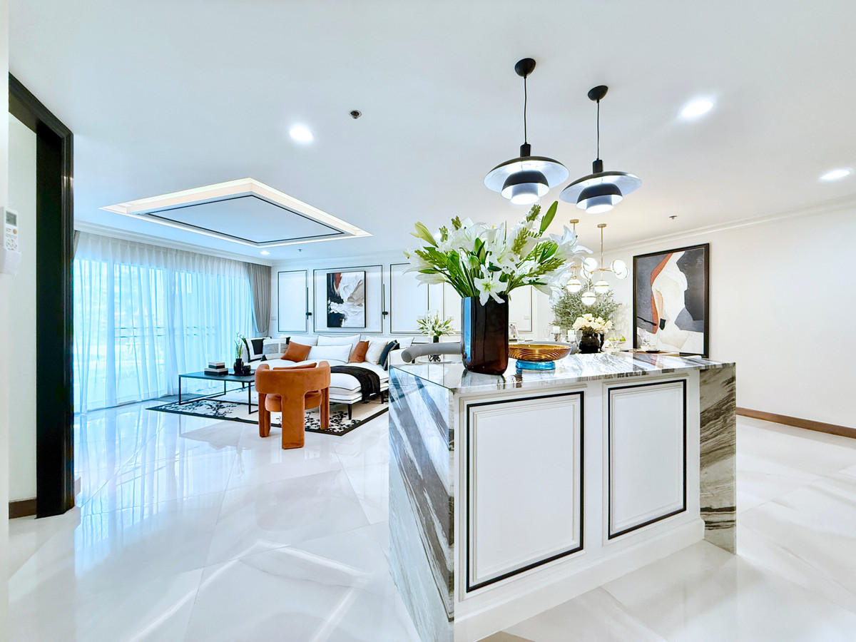 ขายคอนโดพระราม 9 เพชรบุรีตัดใหม่ RCA : 🚀 Belle Grand พระราม9 - 219ตรม. Duplex Penthouse 4นอน4น้ำ5ที่จอดรถ แต่งใหม่ พร้อมอยู่ 092-545-6151 (ทีม)