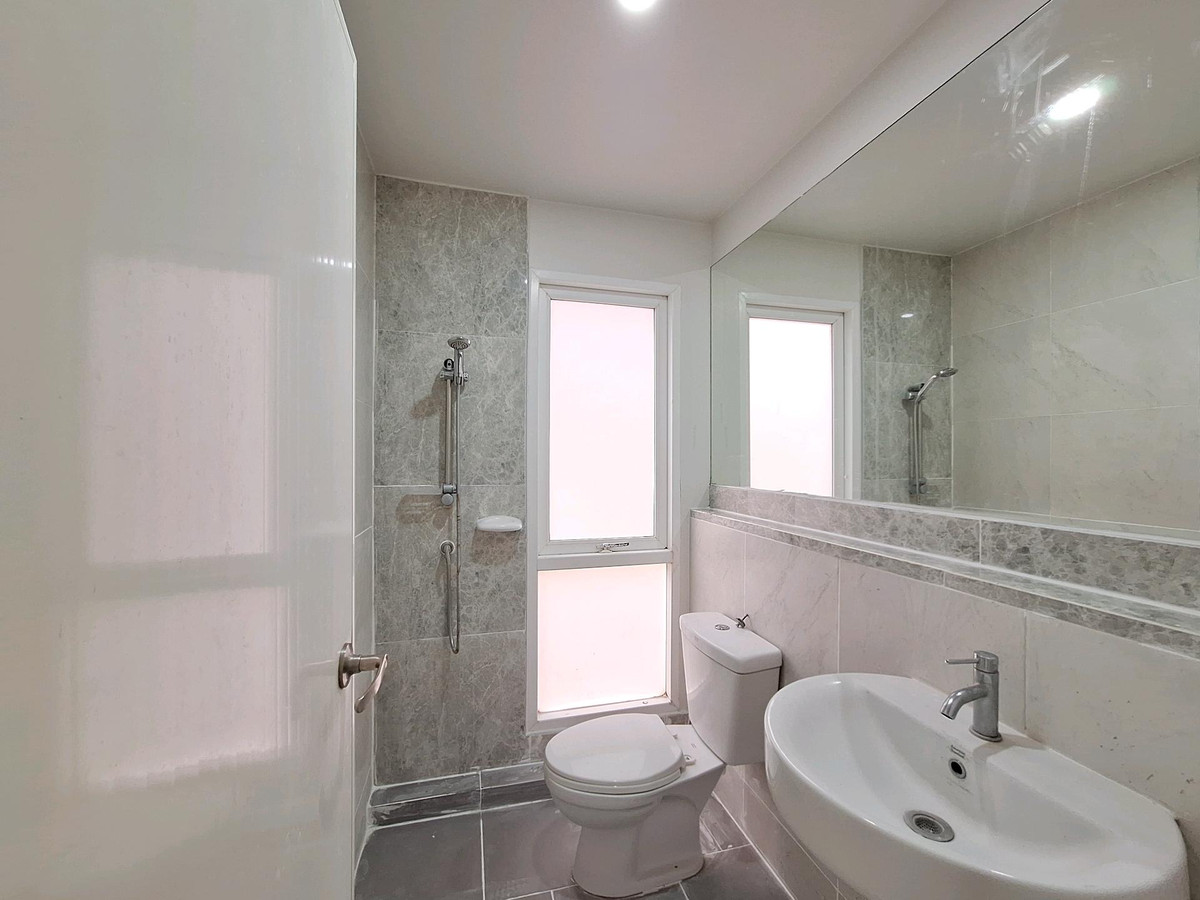 For SaleHouseRathburana, Suksawat : Single house for sale in Suksawat, beginning of the project, 50.4 sq m, 4 bedrooms, near Rama 3 | Q District Suksawat, there is a bedroom on the ground floor.