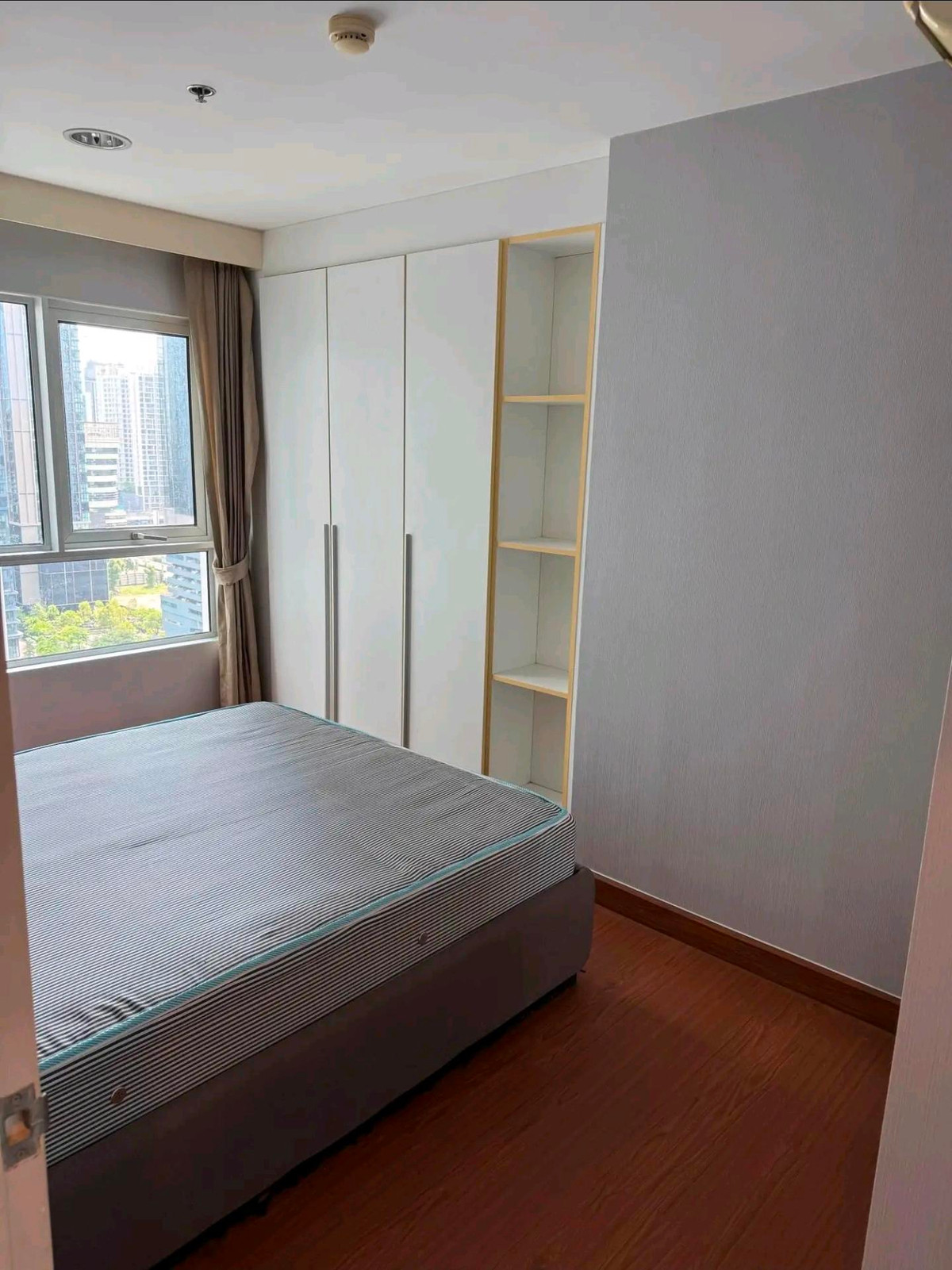 ให้เช่าคอนโดพระราม 9 เพชรบุรีตัดใหม่ RCA : คอนโดให้เช่า🌟เบลล์ พระราม 9  (วิวสระว่ายน้ำ)🌟 ใกล้ MRT พระราม9 , เซ็นทรัล พระราม 9