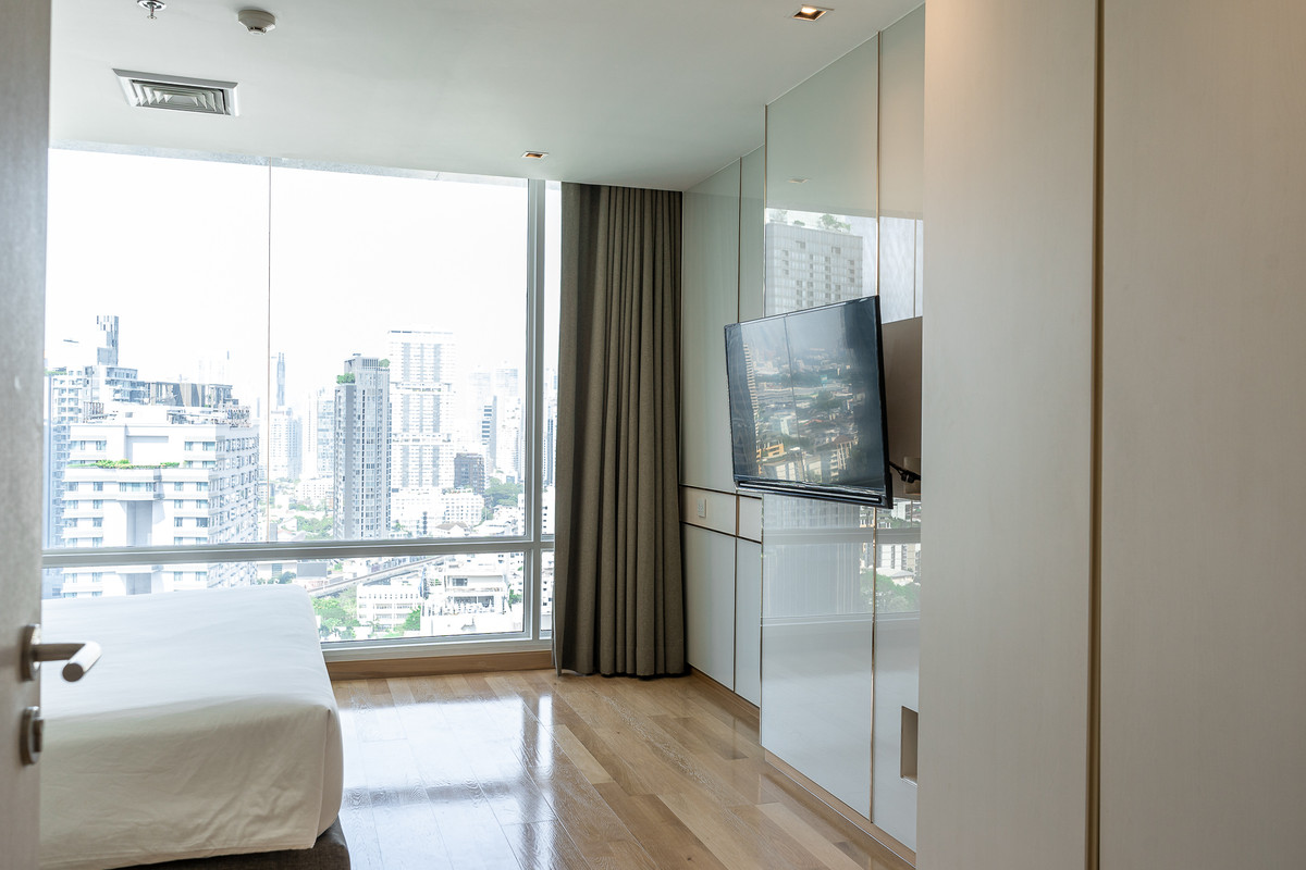 For RentCondoSukhumvit, Asoke, Thonglor : Condo for rent, 3 bedrooms, 165 sq m, near BTS Thonglor and Ekkamai.