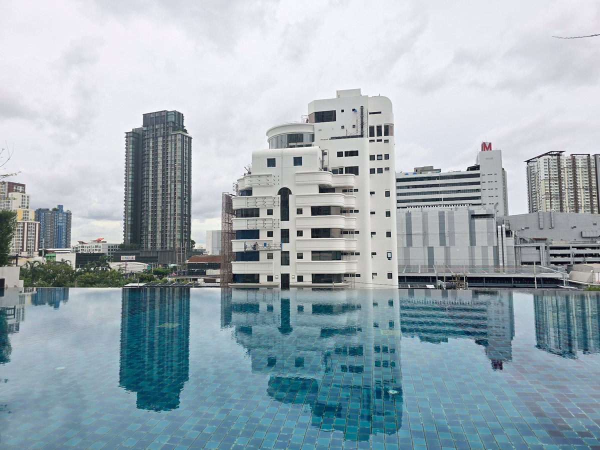 For RentCondoThaphra, Talat Phlu, Wutthakat : Condo for rent, Supalai Loft, Talat Phlu Station, 31st floor, corner room, 2 bedrooms, ready to move in immediately.