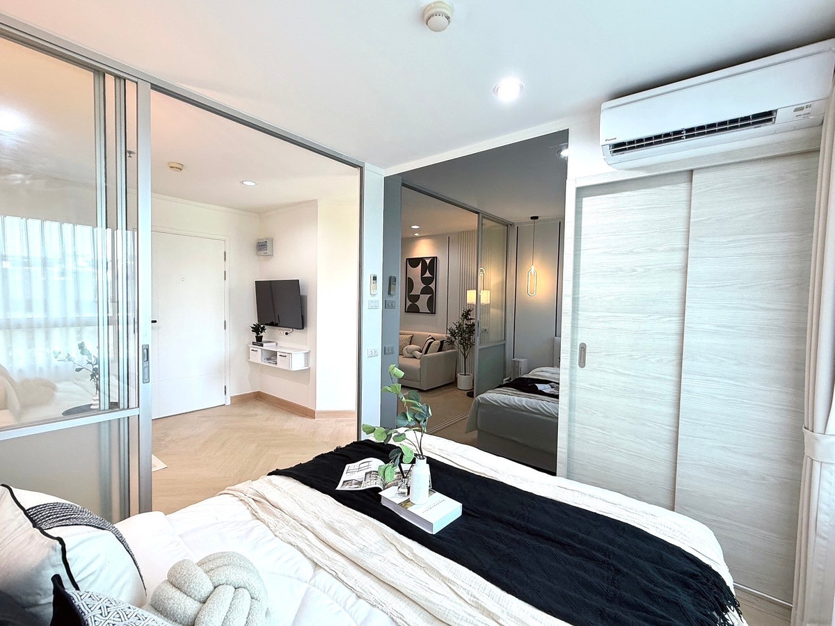 For SaleCondoRama9, Petchburi, RCA : Urgent Sale 📍 Lumpini Park Rama 9 - Ratchada 📍 Fully furnished and equipped with appliances. Near MRT Rama 9.