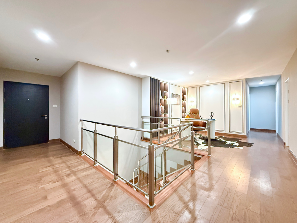 ขายคอนโดพระราม 9 เพชรบุรีตัดใหม่ RCA : 🚀 Belle Grand พระราม9 - 219ตรม. Duplex Penthouse 4นอน4น้ำ5ที่จอดรถ แต่งใหม่ พร้อมอยู่ 092-545-6151 (ทีม)