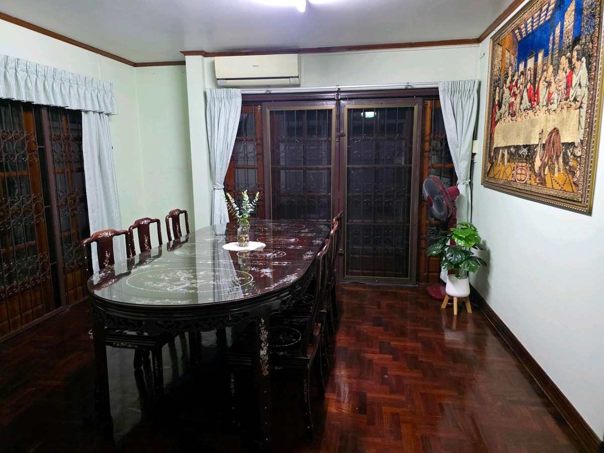 ให้เช่าบ้านรัชดา ห้วยขวาง : FOR RENT & SALE บ้านเดี่ยวทำเลทอง ติดถนนสุทธิสาร ทะลุลาดพร้าว 64 ได้!